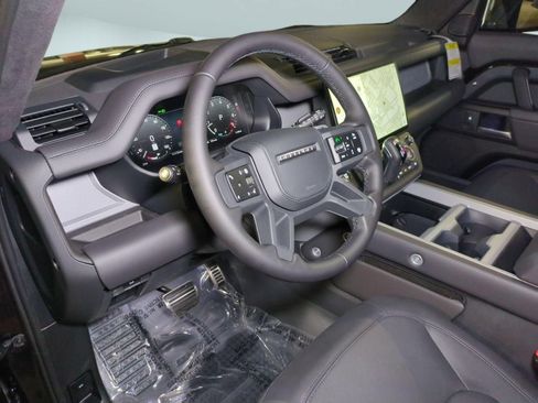 New 2026 Land Rover Defender 90 V8 AWD/4WD image 16