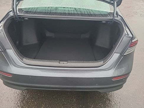 Used 2023 Honda Accord Touring image 11