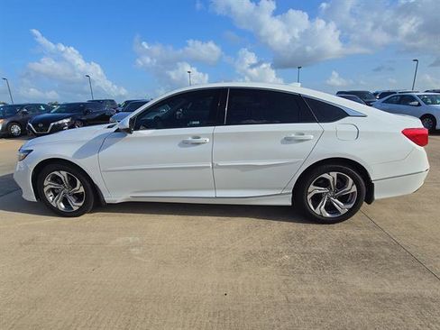 Used 2018 Honda Accord EX-L image 8