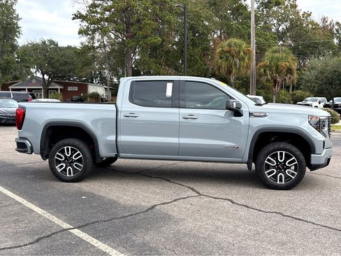 Used 2024 GMC Sierra 1500 AT4 w/ Technology Package image 26