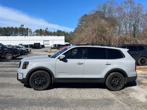 Used 2024 Kia Telluride EX X-Line image 2