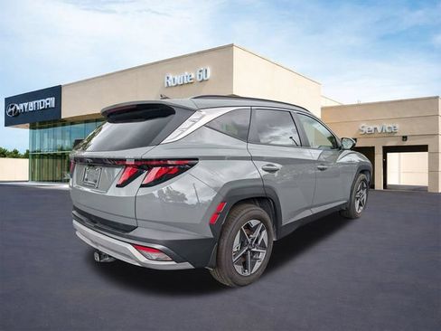 Certified 2026 Hyundai Tucson SEL Plus FWD image 2