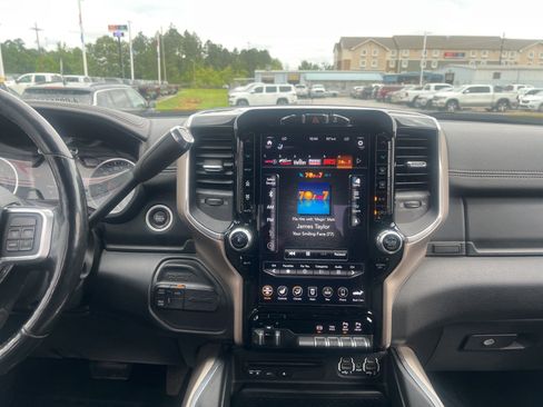 Used 2019 RAM 2500 Laramie AWD/4WD image 10