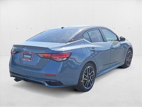 New 2025 Nissan Sentra SR image 2