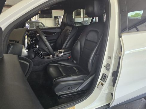 Used 2018 Mercedes-Benz GLC 300 image 9