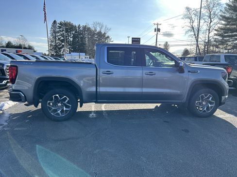 New 2026 GMC Sierra 1500 SLE w/ Preferred Package image 10
