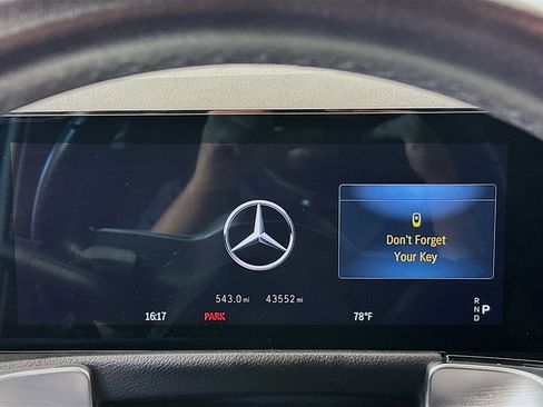 Used 2025 Mercedes-Benz GLB 250 image 19