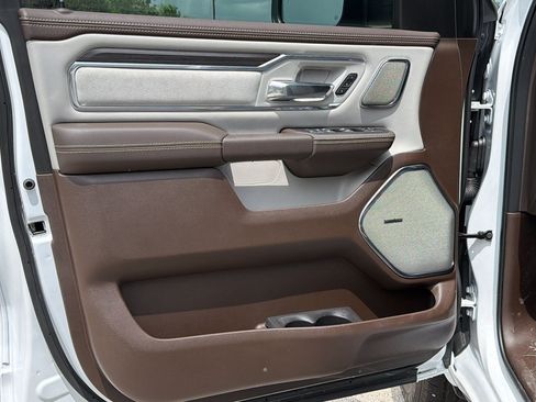 New 2026 RAM 1500 Laramie AWD/4WD image 9