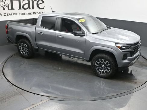 Used 2026 Chevrolet Colorado Z71 w/ Technology Package AWD/4WD image 36