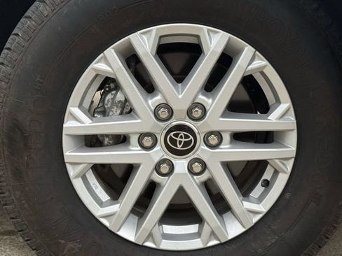 Used 2024 Toyota Tundra SR5 AWD/4WD image 11
