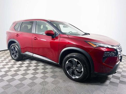Certified 2026 Nissan Rogue SV w/ SV Premium Package image 3