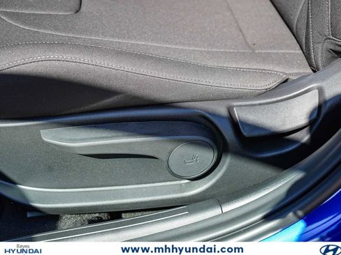 New 2025 Hyundai Elantra Sport FWD image 25