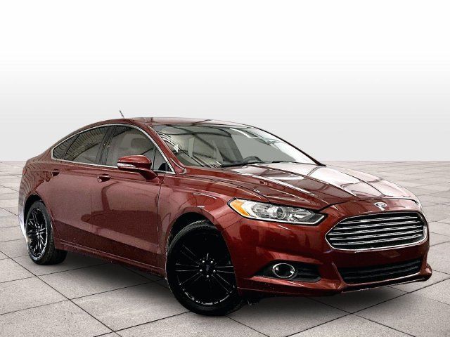 Used 2014 Ford Fusion SE w/ Equipment Group 202A FWD image 3