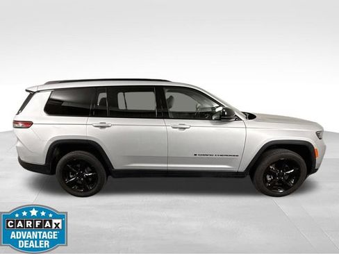 Used 2023 Jeep Grand Cherokee L Laredo AWD/4WD image 8