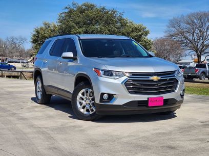 Used 2021 Chevrolet Traverse LT