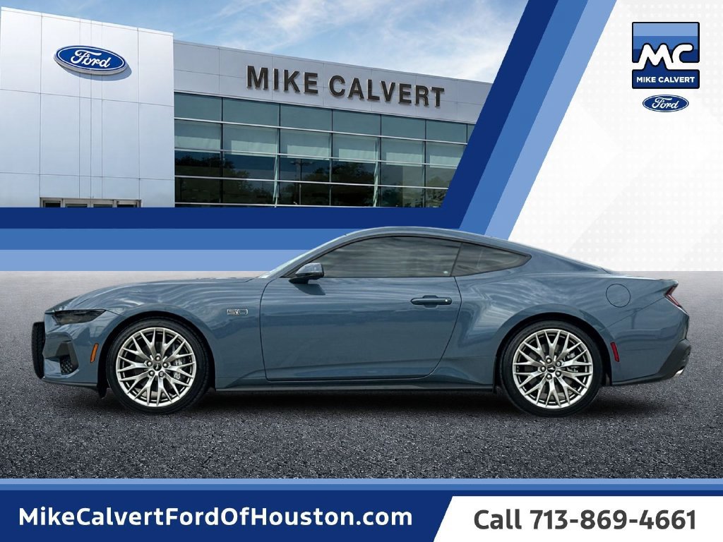 Used 2025 Ford Mustang GT Premium RWD image 2