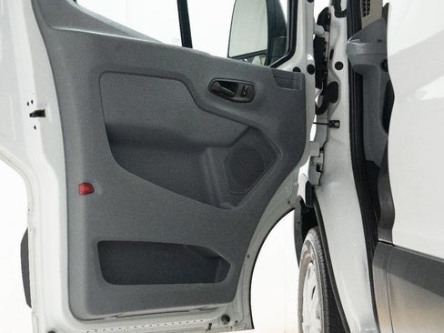 Used 2015 Ford Transit 350 XLT image 22