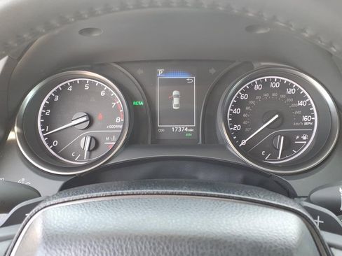 Certified 2024 Toyota Camry SE w/ Convenience Package image 17