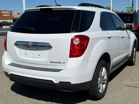 Used 2015 Chevrolet Equinox LT w/ Driver Convenience Package image 4