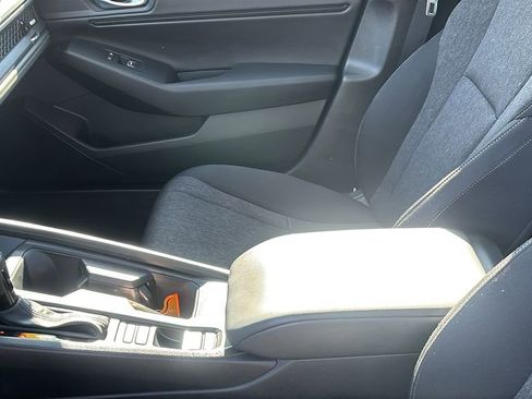 Certified 2025 Honda Accord SE image 24