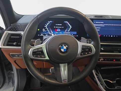 Used 2026 BMW X7 xDrive40i w/ Executive Package image 19