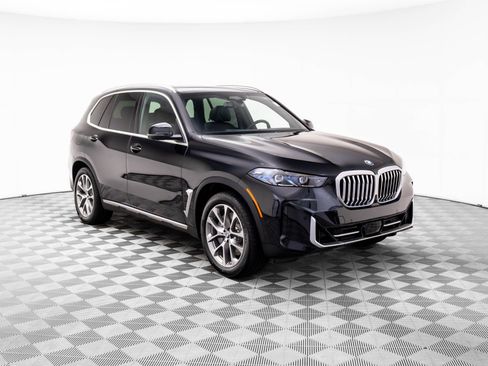 New 2026 BMW X5 xDrive50e w/ Executive Package image 8
