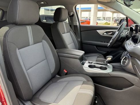 Used 2025 Chevrolet Blazer LT AWD/4WD image 22