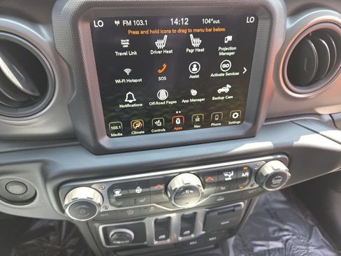 Used 2022 Jeep Wrangler Sport AWD/4WD image 31