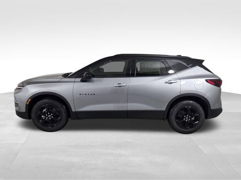 New 2026 Chevrolet Blazer LT w/ Midnight/Sport Edition FWD image 4