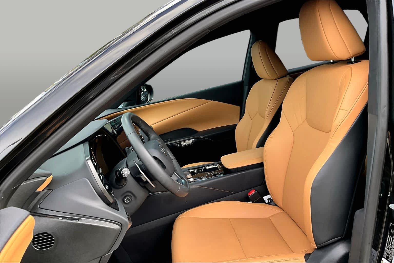 Used 2025 Lexus RX 350 FWD w/ Technology Package image 8