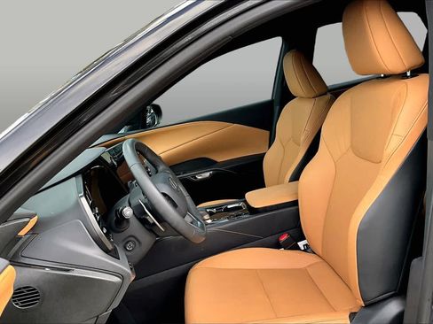 Used 2025 Lexus RX 350 FWD w/ Technology Package image 8