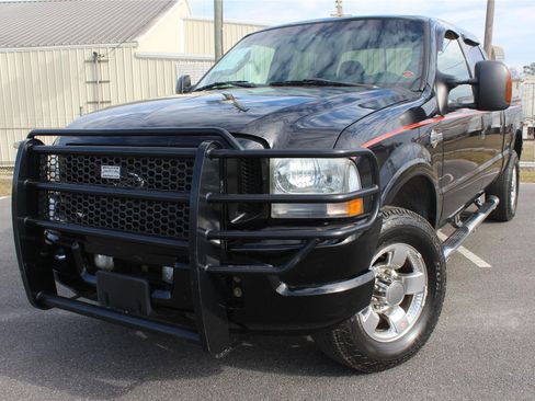 Used 2004 Ford F250 4x4 Crew Cab Super Duty image 1