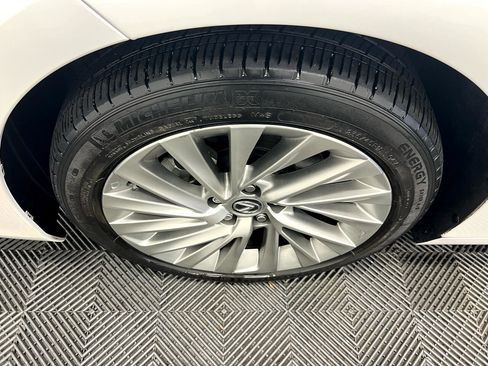 Used 2022 Lexus ES 350 Ultra Luxury image 38