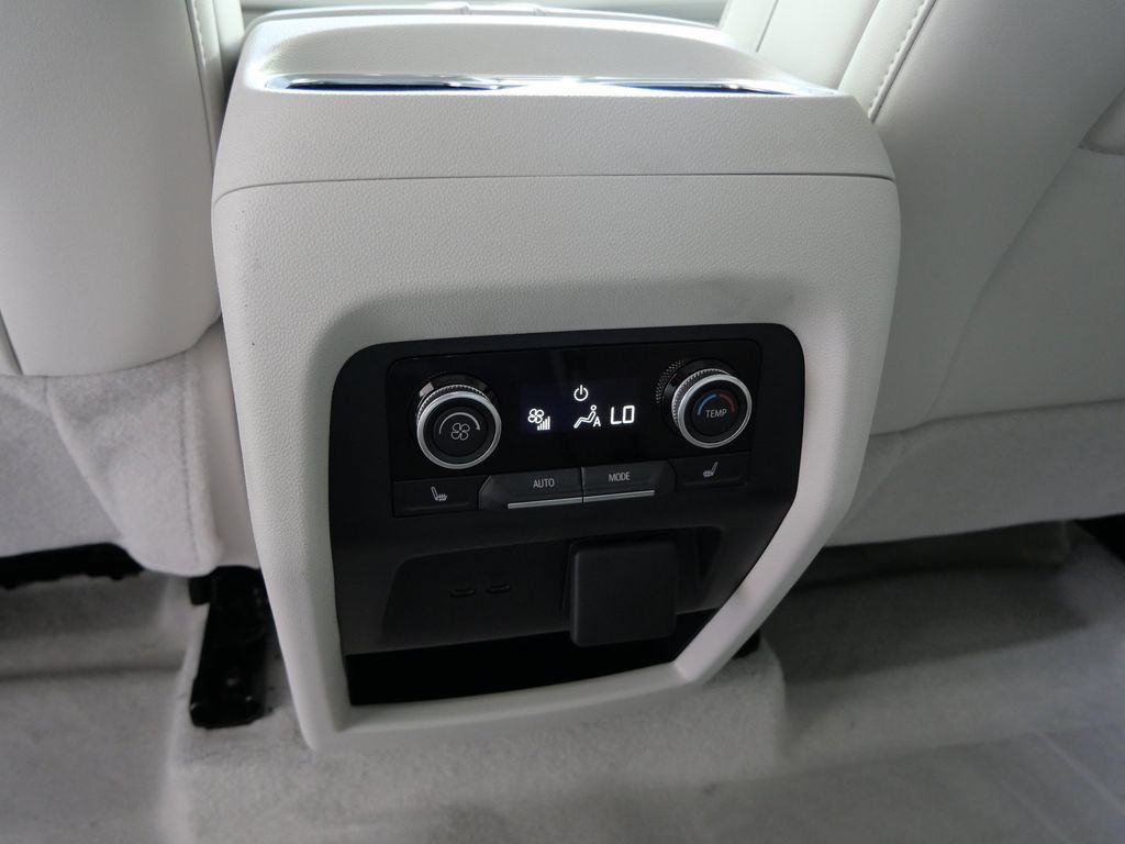 New 2026 Buick Enclave Avenir w/ Super Cruise Package AWD/4WD image 17