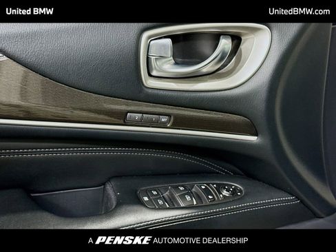 Used 2016 INFINITI QX60 Luxe w/ Premium Plus Package AWD/4WD image 3