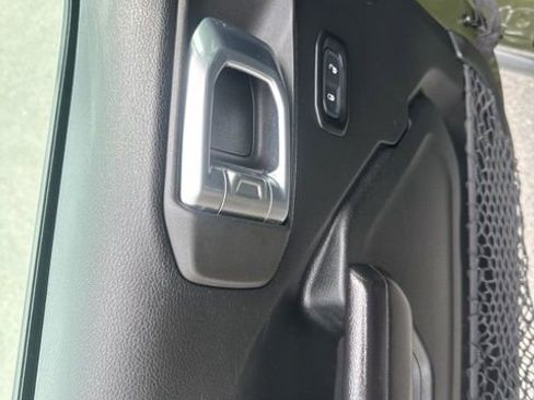 Used 2021 Jeep Wrangler Sport AWD/4WD image 16