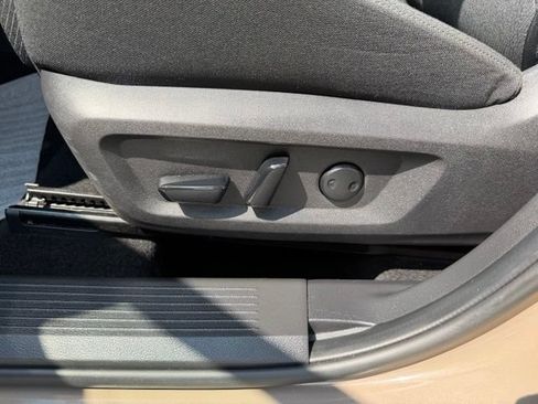 Used 2025 Nissan Rogue SV AWD/4WD image 20