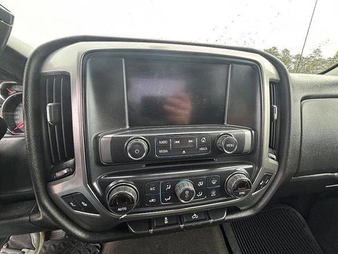 Used 2018 Chevrolet Silverado 1500 LT w/ All Star Edition image 21