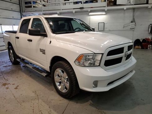 Used 2019 RAM 1500 Express w/ Express Value Package AWD/4WD image 8