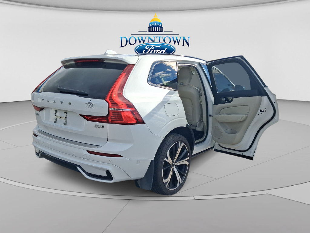 Used 2024 Volvo XC60 B5 Ultimate w/ Protection Package Premier AWD/4WD image 26
