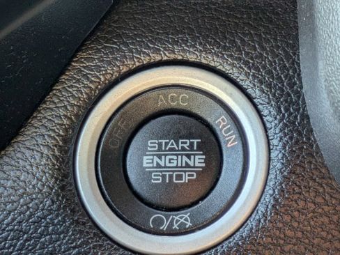 Used 2024 RAM 3500 Big Horn image 24