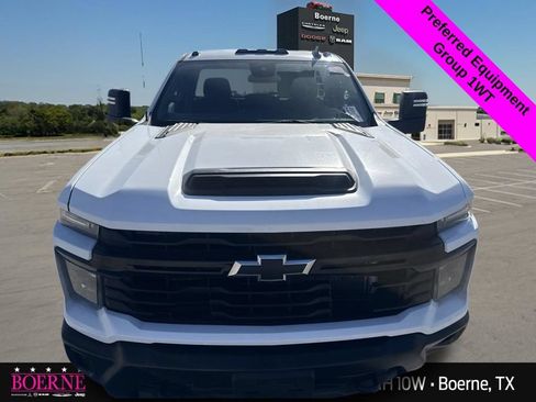 Used 2025 Chevrolet Silverado 3500 W/T AWD/4WD image 6