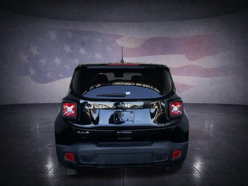 Used 2020 Jeep Renegade Sport image 4