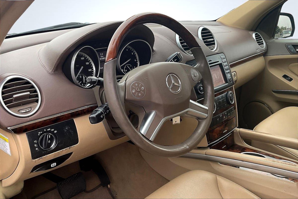 Used 2010 Mercedes-Benz GL 450 4MATIC image 14