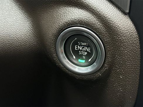 Used 2023 GMC Sierra 2500 Denali w/ Denali Ultimate Package image 19