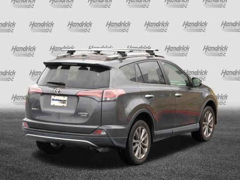 Used 2018 Toyota RAV4 Limited image 9