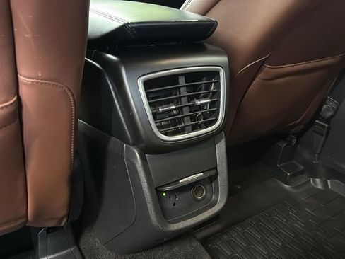 Used 2018 Lincoln MKX Reserve FWD image 27