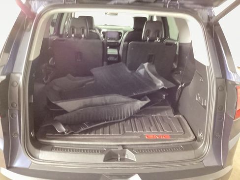 Used 2019 GMC Acadia SLT AWD/4WD image 24