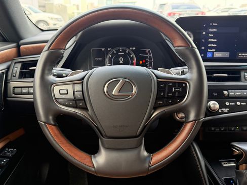 Used 2024 Lexus ES 350 Ultra Luxury FWD image 11