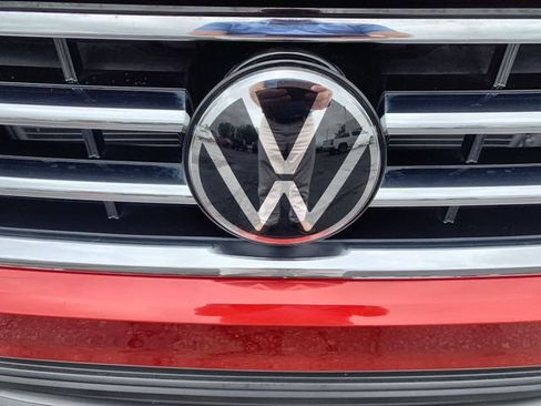 Used 2023 Volkswagen Tiguan SE FWD image 29